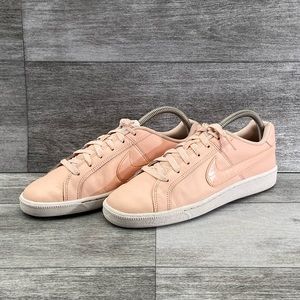 Nike Court Royale Coral Pink Womens 8 Tennis Shoes Preowned 749867-604 Leather